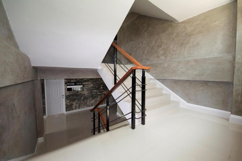 Sukontha Mansion Ξενοδοχείο Nakhon Pathom Δωμάτιο φωτογραφία